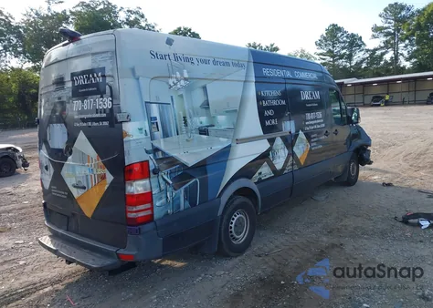 2017 Mercedes-Benz Sprinter 2500 High Roof V6 из США, поврежденный, VIN WD3PE8CD7HP374972